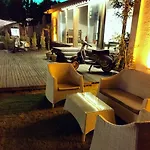 Avenue Butik * Alacati
